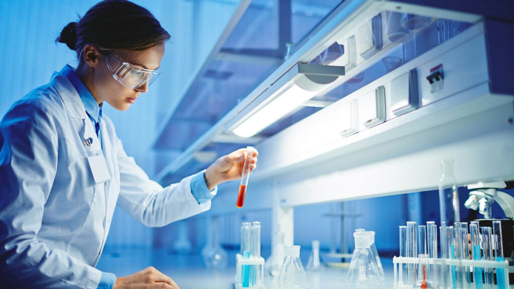 Chemie-Unternehmen suchen häufig spezialisierte Fachkräfte