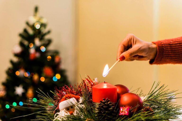 Brandschutz im Betrieb: Tipps zur Weihnachtsdeko am Arbeitsplatz