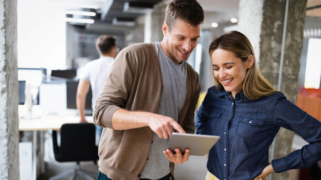 ehemalige Studentin mit Abschlussarbeit Einarbeitung