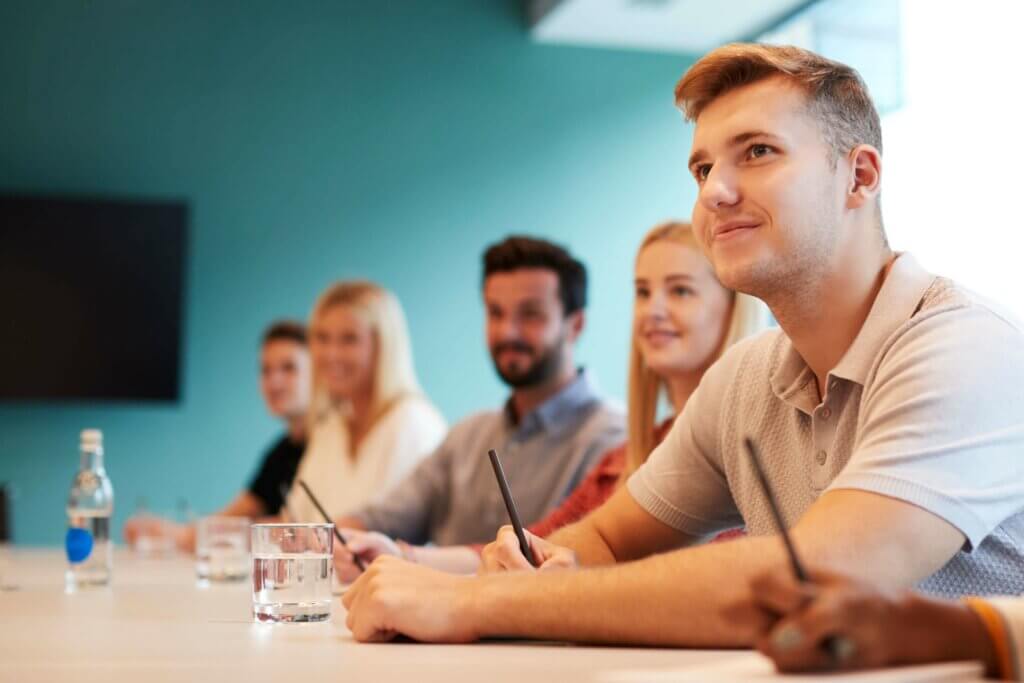 Onboarding-Neuer Mitarbeiter werden eingeführt