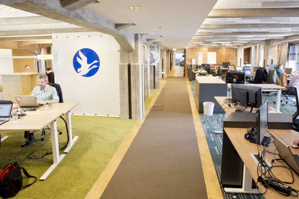 Firmenzentrale 2