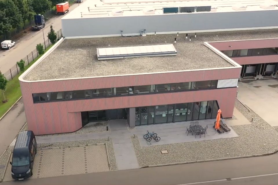 Firmenzentrale 2