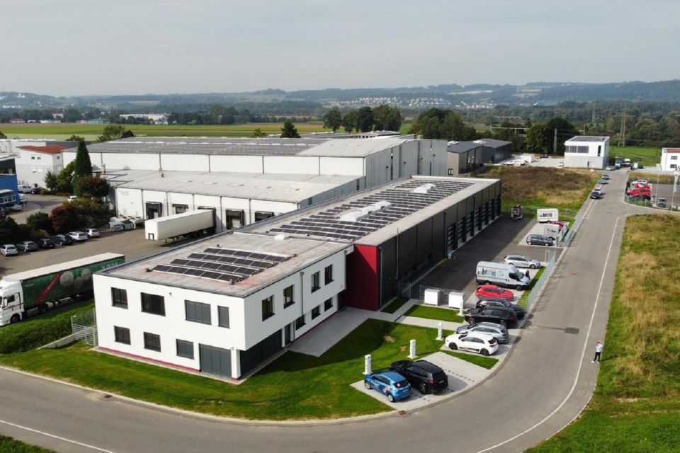 Firmenzentrale 1
