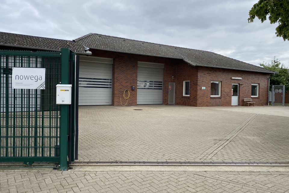 Firmenzentrale 2