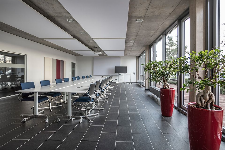 Firmenzentrale 1