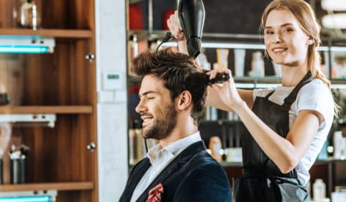 Ausbildung Friseur/in mit Kunden