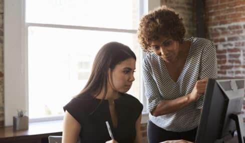 Kauffrau für Versicherungen und Finanzen